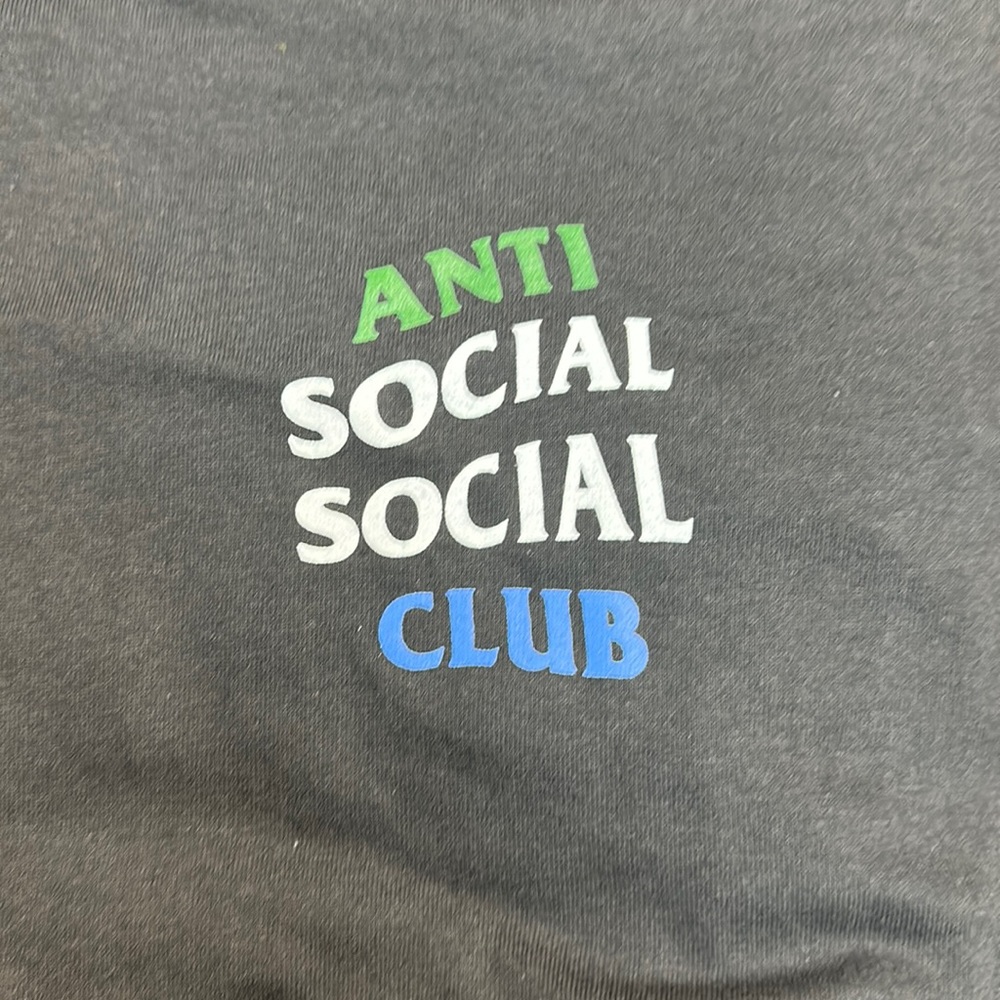 Anti social tee size xl